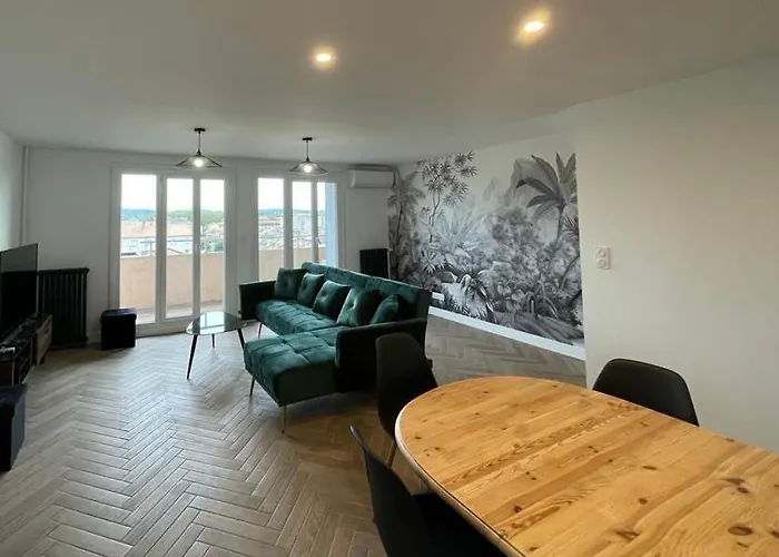 Cosy Avec Vue Imprenable Sur La Cite Appartement